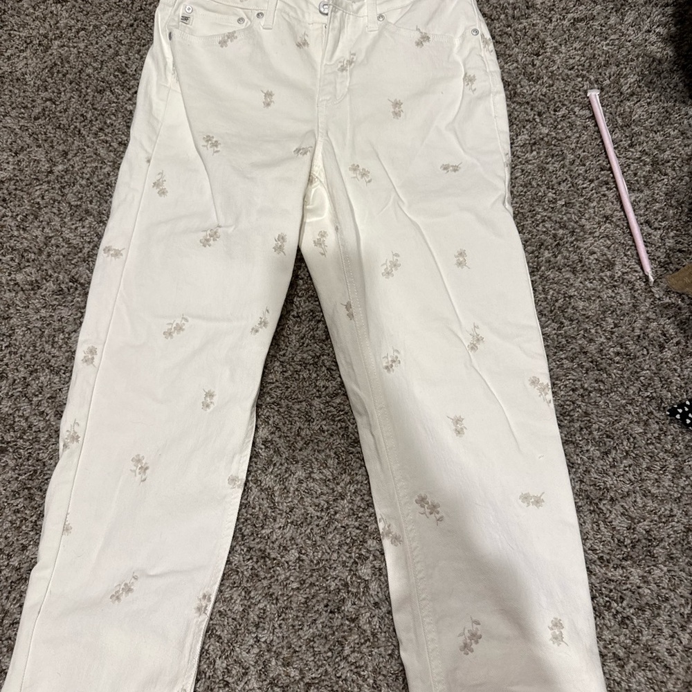 Floral Embroidered White Jeans